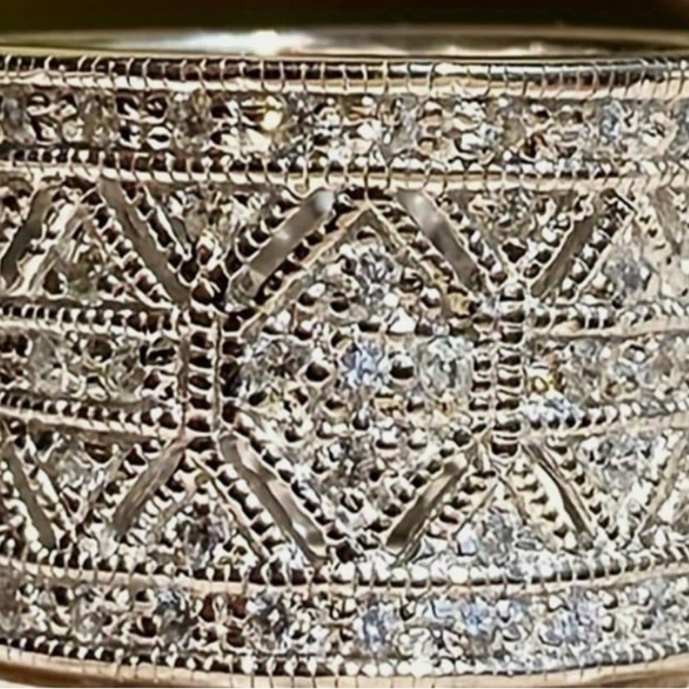 Dazzling Silver and Gold Women's Ring